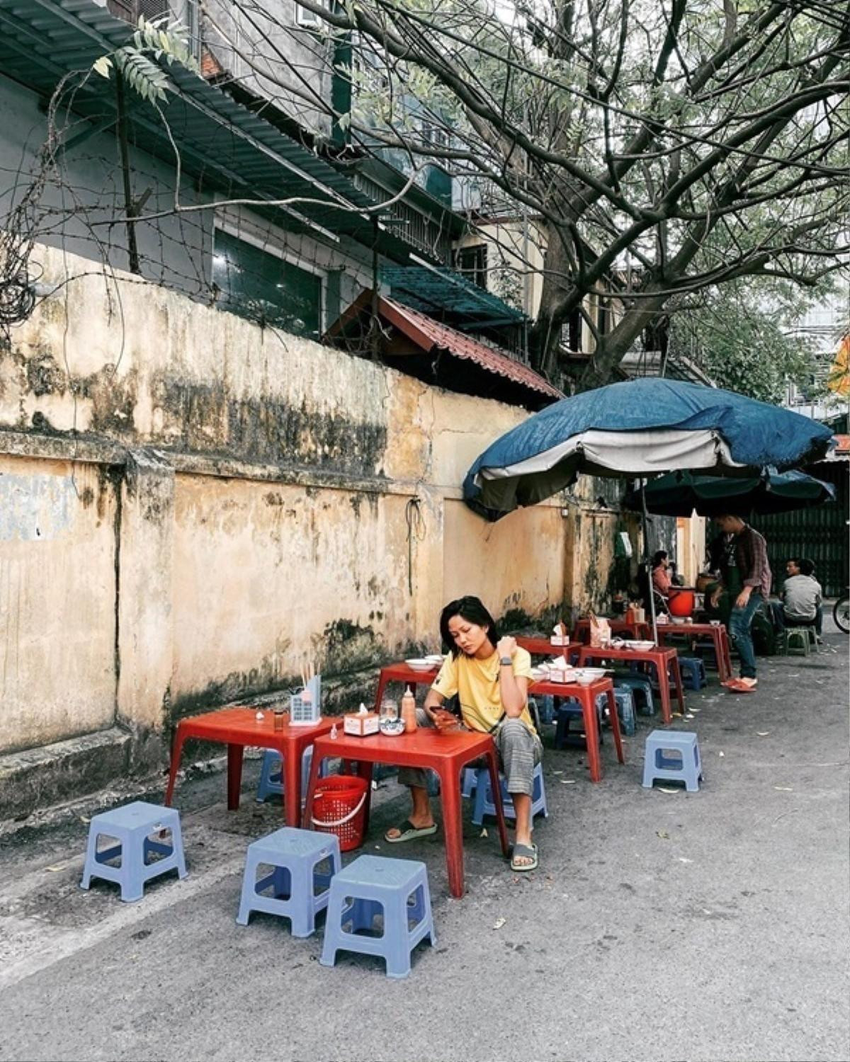 Style đi ăn quà của Sao Việt: Ngọc Trinh hồn nhiên hết cỡ, Mai Phương Thúy nam tính lạ thường Ảnh 3