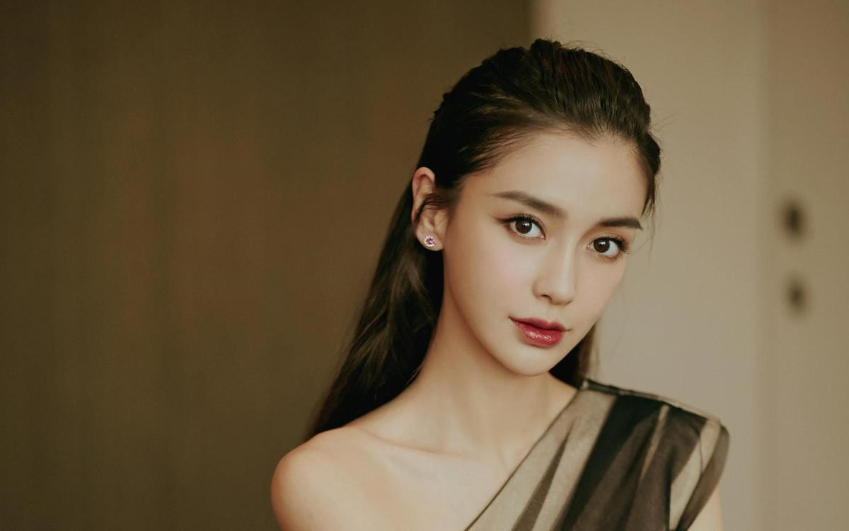 Văng mặt Chung Kết Sáng tạo doanh, fan tức giận mỉa mai Angelababy nên giải nghệ để chăm con Ảnh 4