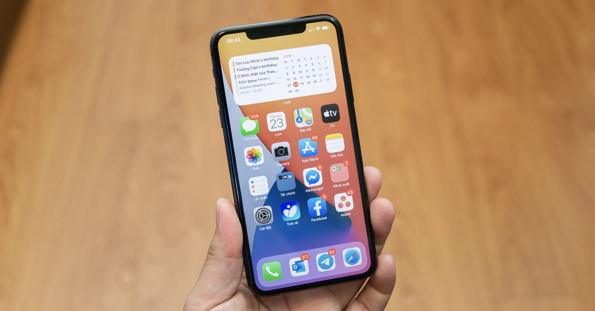 iOS 14 chạy trên iPhone 11 cho trải nghiệm rất mượt mà. (Ảnh: Pinterest)