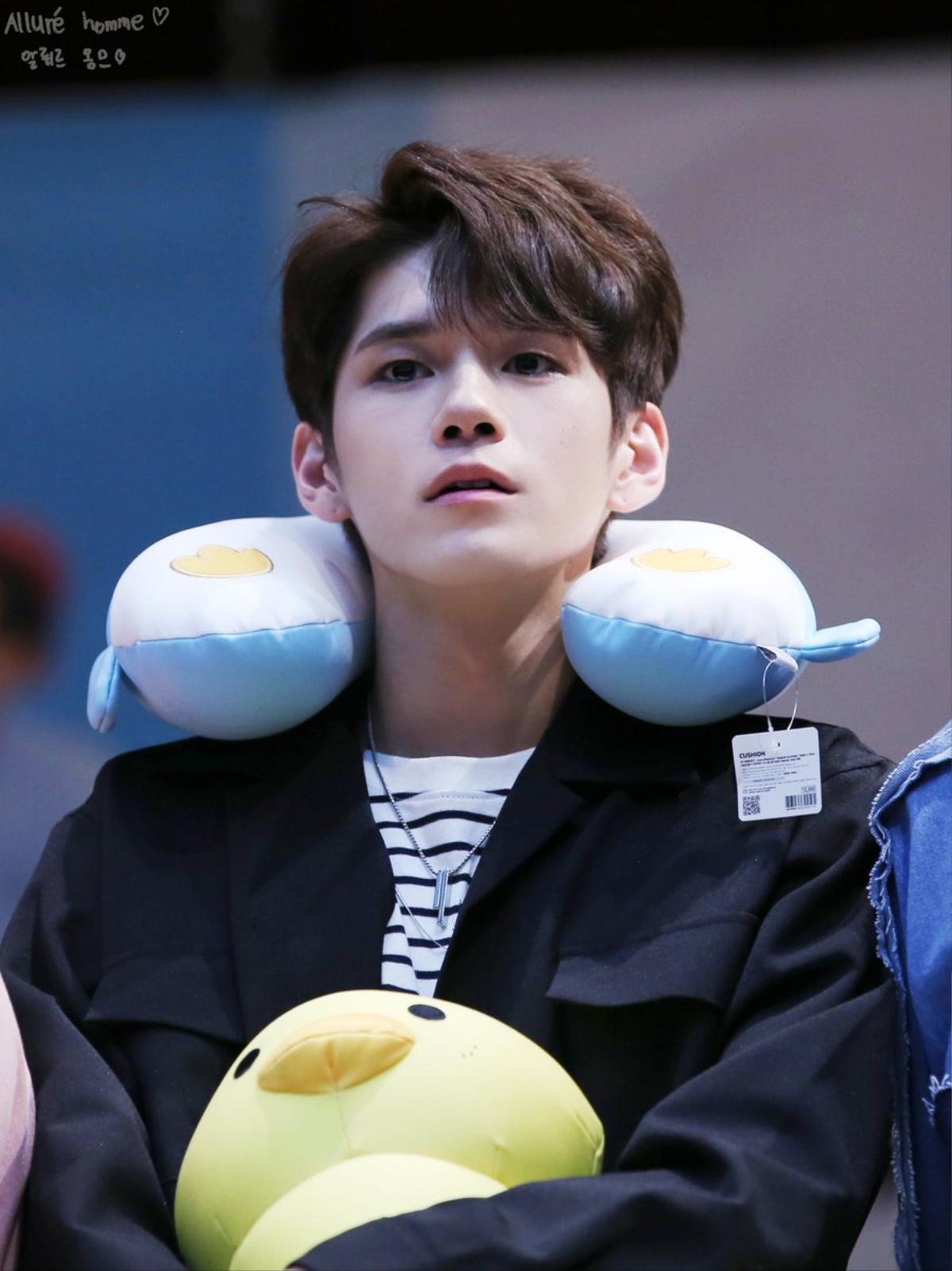 Ong Seong Woo (Wanna One) khuyên khán giả xem 'Em của thời niên thiếu' của Dịch Dương Thiên Tỉ: Phim bán chạy nhất Hàn Quốc trước khi chiếu! Ảnh 4