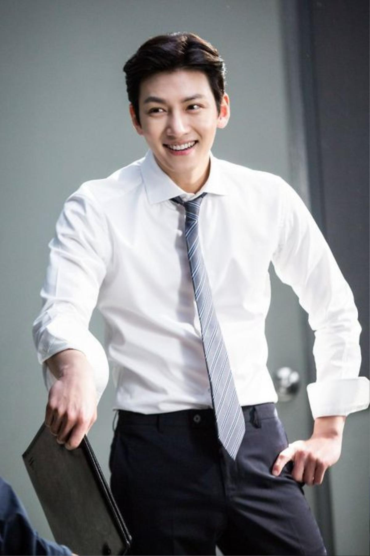 Mừng sinh nhật tuổi 33 của Ji Chang Wook, từ những vai phụ cho đến nam thần hạng A của K-biz! Ảnh 21