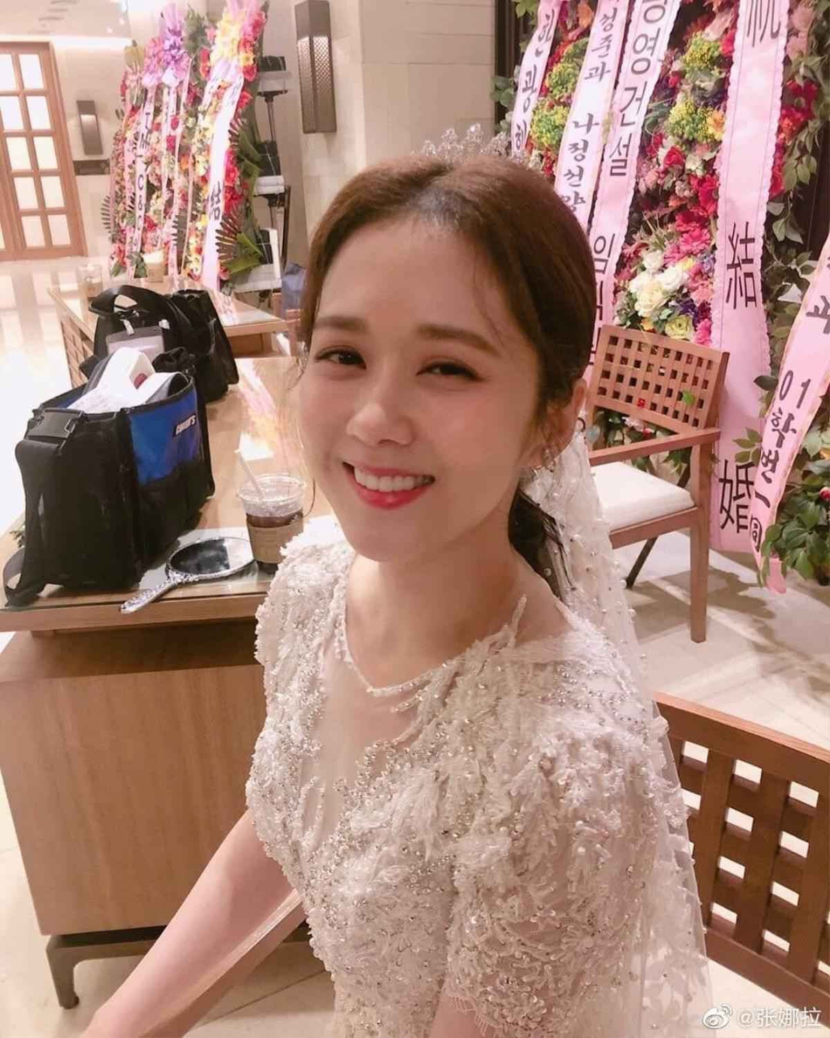 Trọn bộ ảnh cưới đẹp như mơ của Jang Nara với những anh chồng tài tử điển trai Ảnh 1