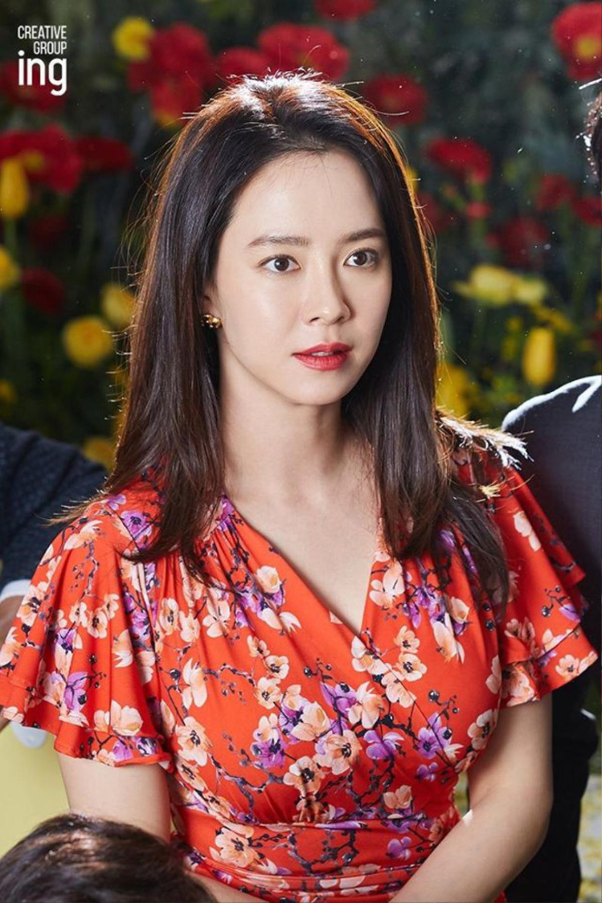 'Mợ Ngố' Song Ji Hyo: Hack tuổi thần sầu mặc dù đã ở ngưỡng 40 Ảnh 3