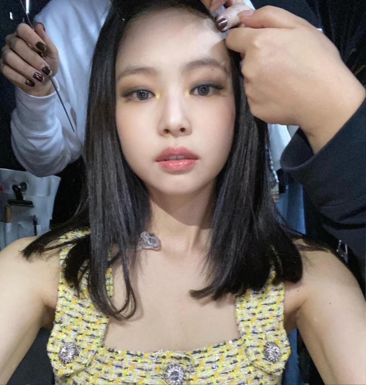 Jennie (BlackPink) xứng danh 'thánh tạo trend' của làng make up với 1001 style độc lạ Ảnh 14