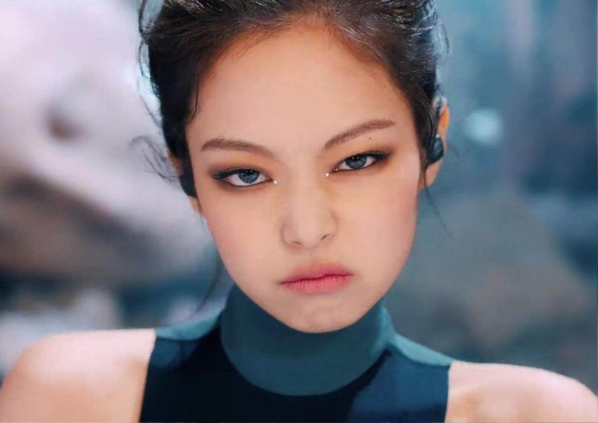 Jennie (BlackPink) xứng danh 'thánh tạo trend' của làng make up với 1001 style độc lạ Ảnh 6