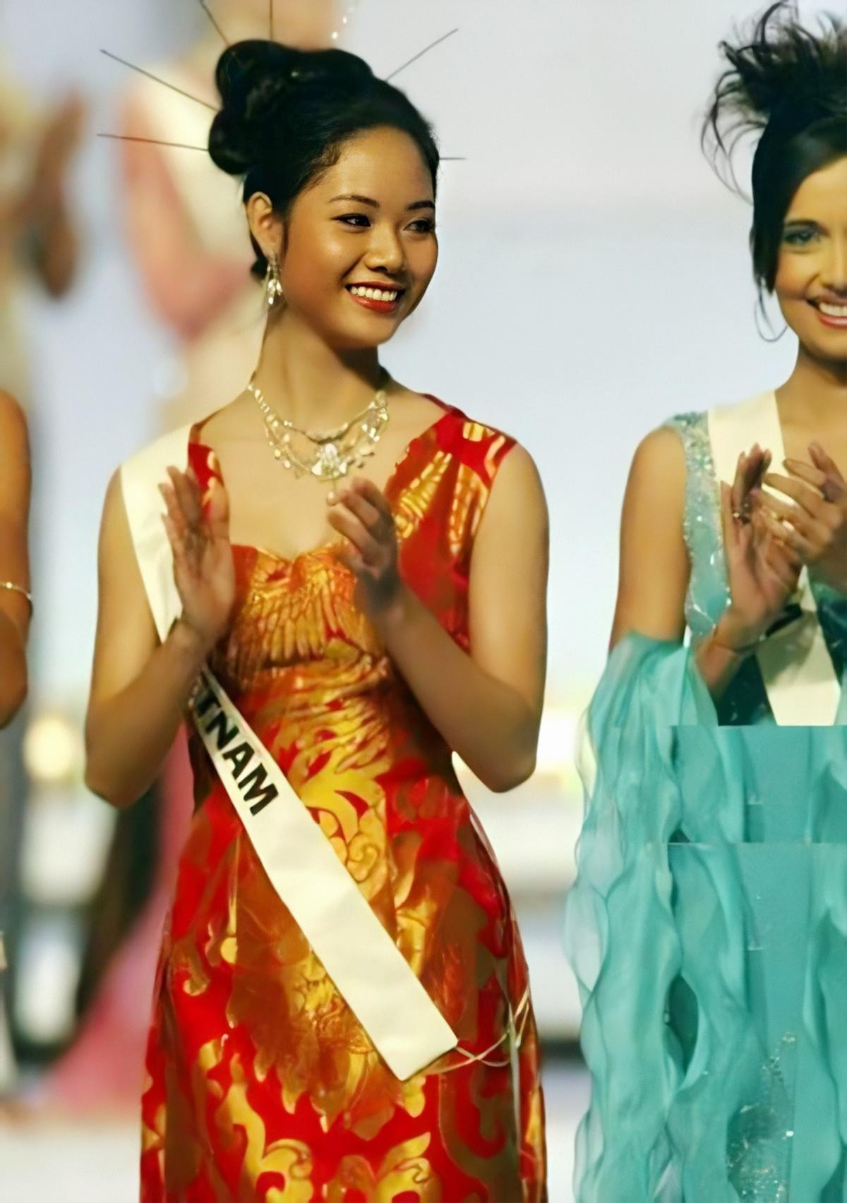 Mai Phương Thúy - Đỗ Mỹ Linh - Tiểu Vy: Hoa hậu Việt Nam chinh chiến Miss World trăm trận trăm thắng Ảnh 3