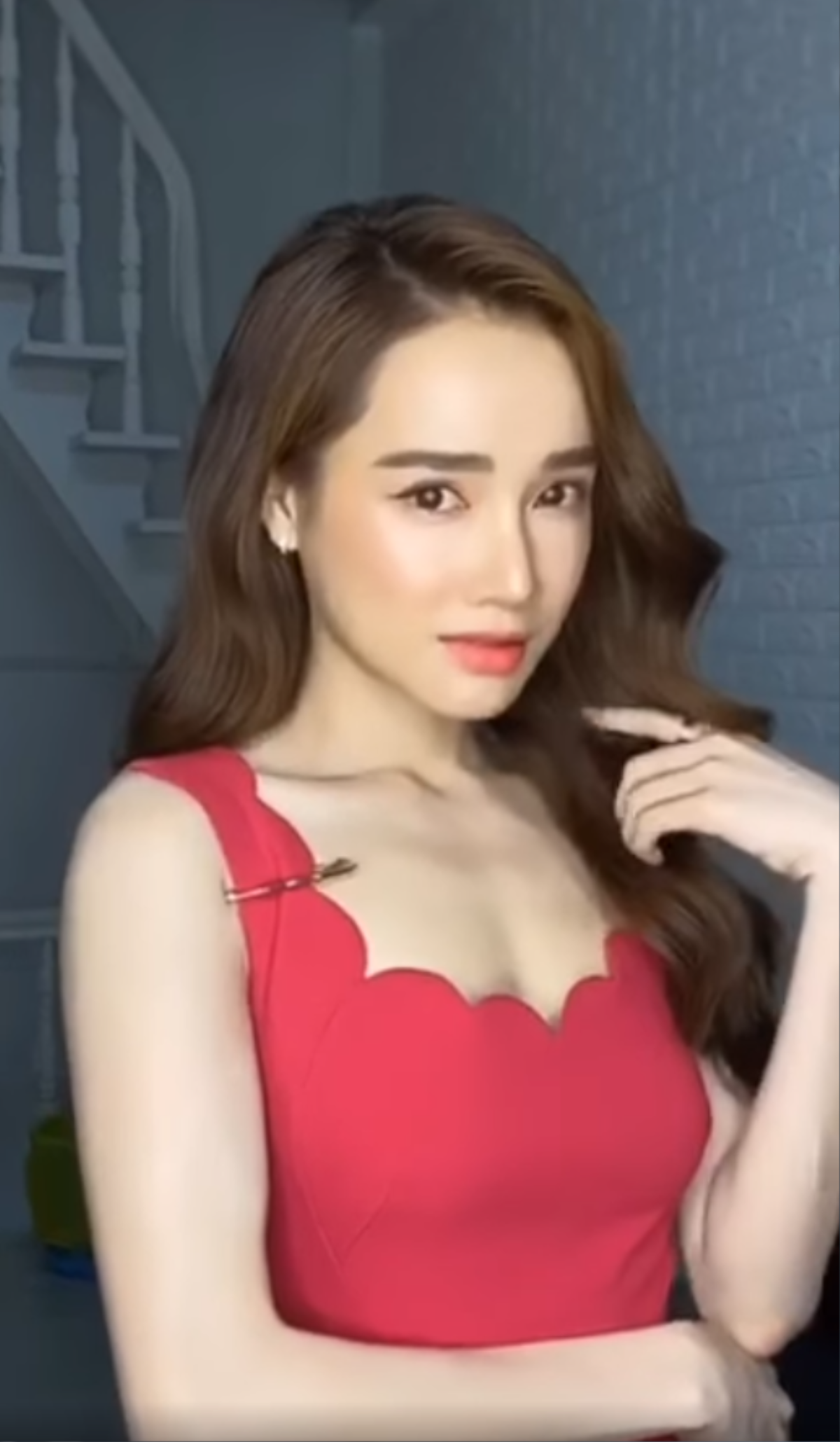 Nhã Phương lại gây rung động với clip cam thường cận cảnh gương mặt đẹp không góc chết Ảnh 3