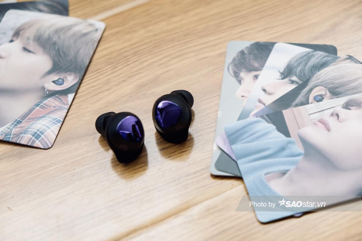 Đập hộp tai nghe Galaxy Buds+ phiên bản BTS: Ngập tràn màu tím, vô số trái tim! Ảnh 13