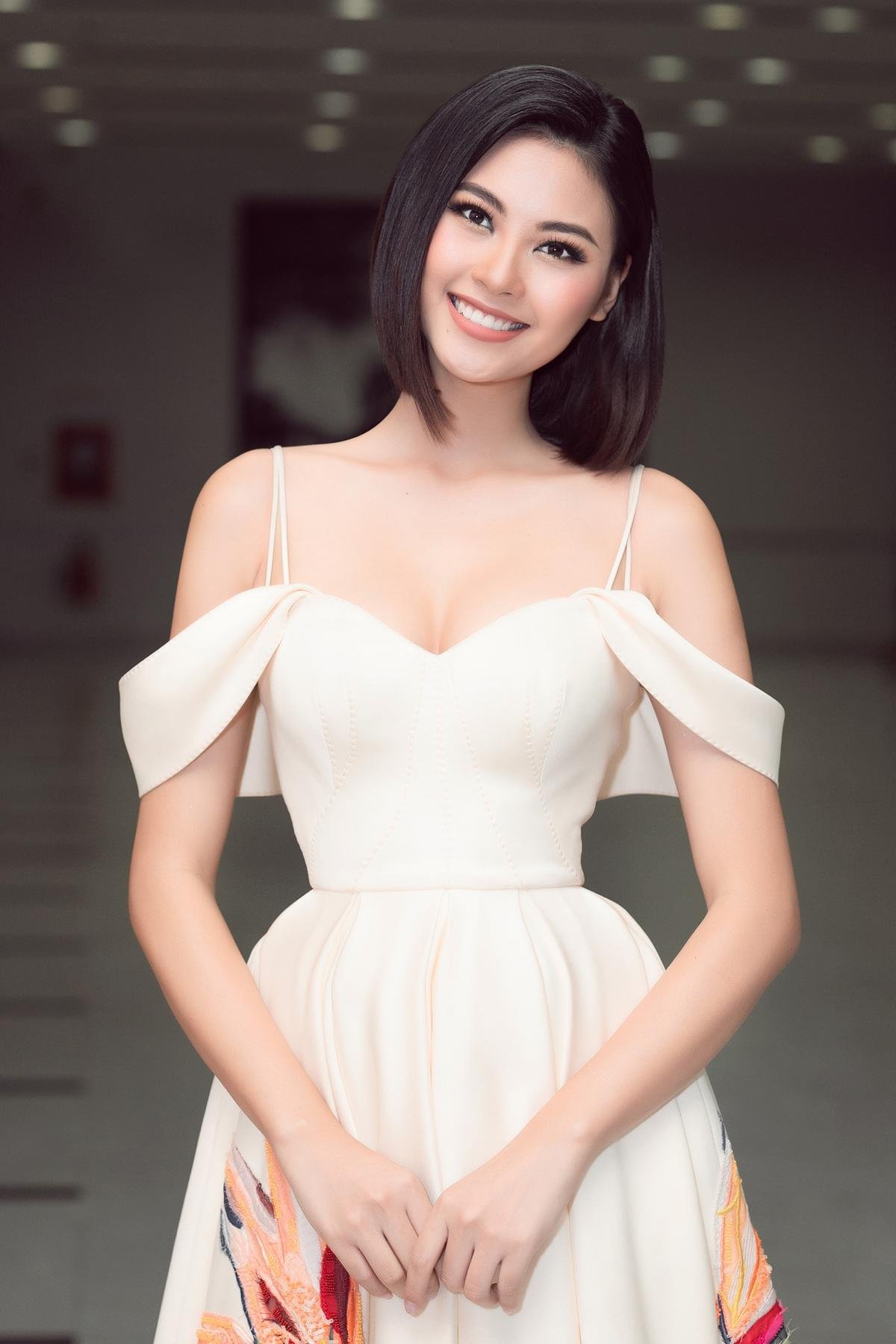 HOT: Miss Earth 2020 'cố chấp' thi online - Tân hoa hậu đăng quang được ship vương miện tận nhà Ảnh 7