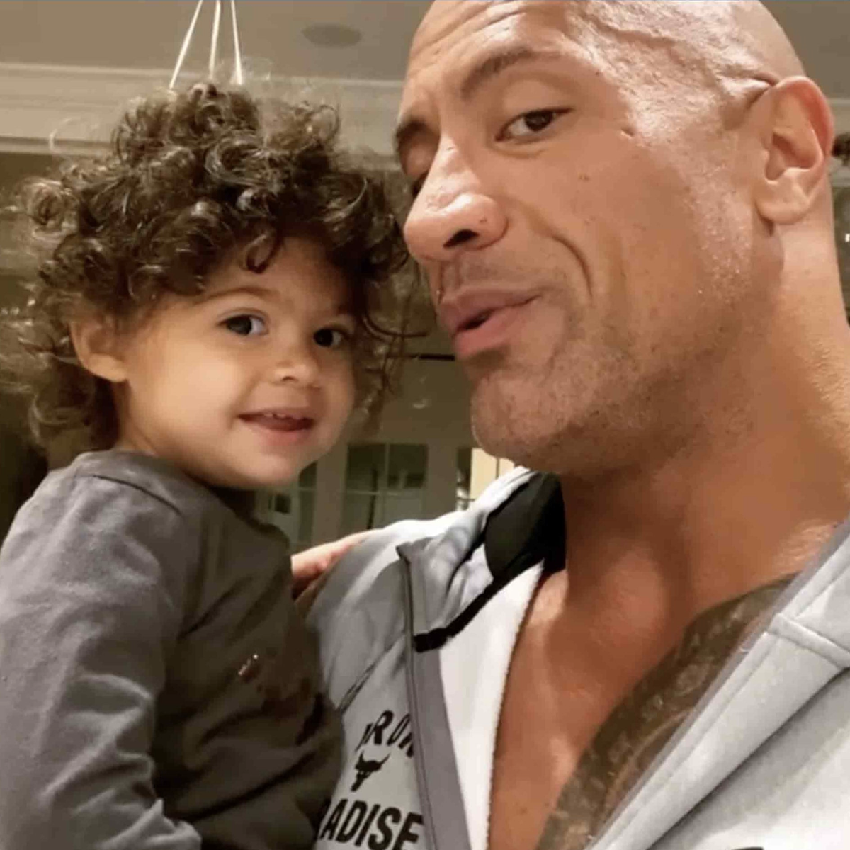 Một bài đăng của Dwayne Johnson 'The Rock' trên Instagram có giá bằng cả gia tài Ảnh 4