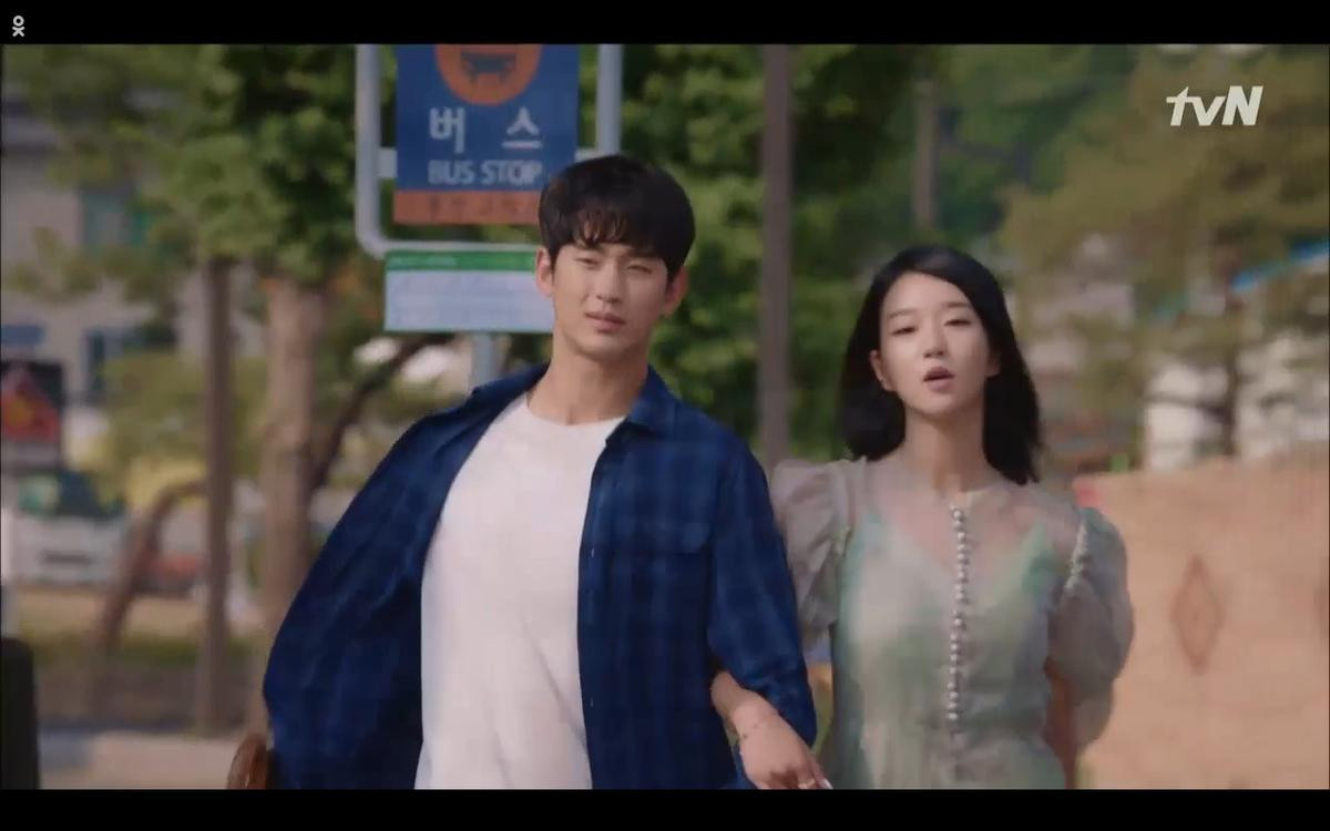 'Điên thì có sao' tập 8: Seo Ye Ji đánh nhau té khói với Oh Jung Se để giành Kim Soo Hyun? Ảnh 16