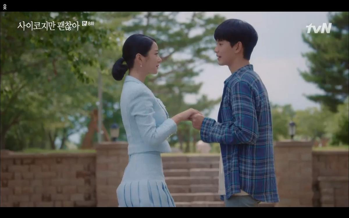 'Điên thì có sao' tập 8: Seo Ye Ji đánh nhau té khói với Oh Jung Se để giành Kim Soo Hyun? Ảnh 38