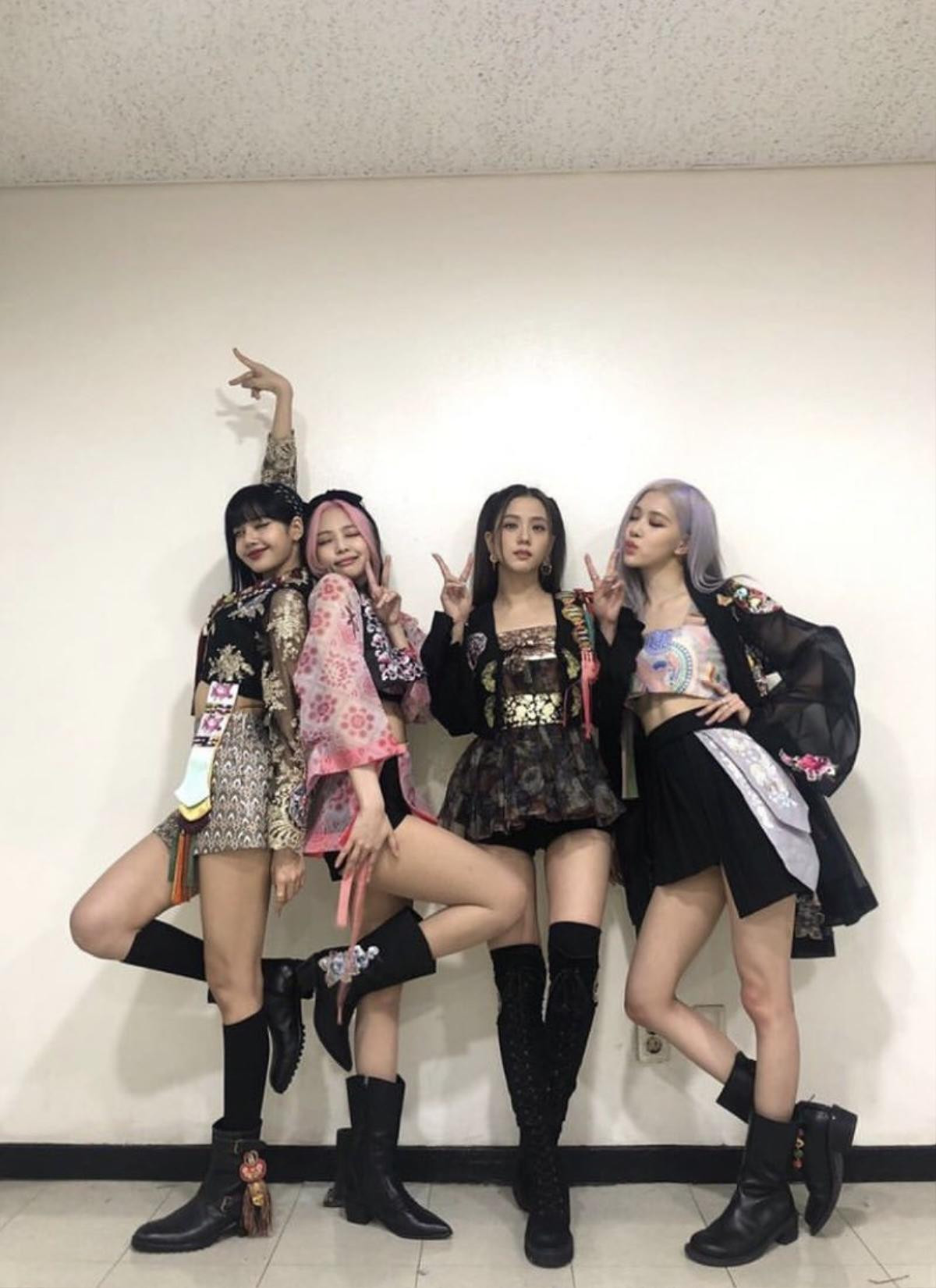 Kpop tuần qua: BlackPink thêm 1 lần Perfect All-kill, Soyeon (T-ara) về nhà mới cùng câu chuyện 'ngủ quên' của SM Entertainment Ảnh 1