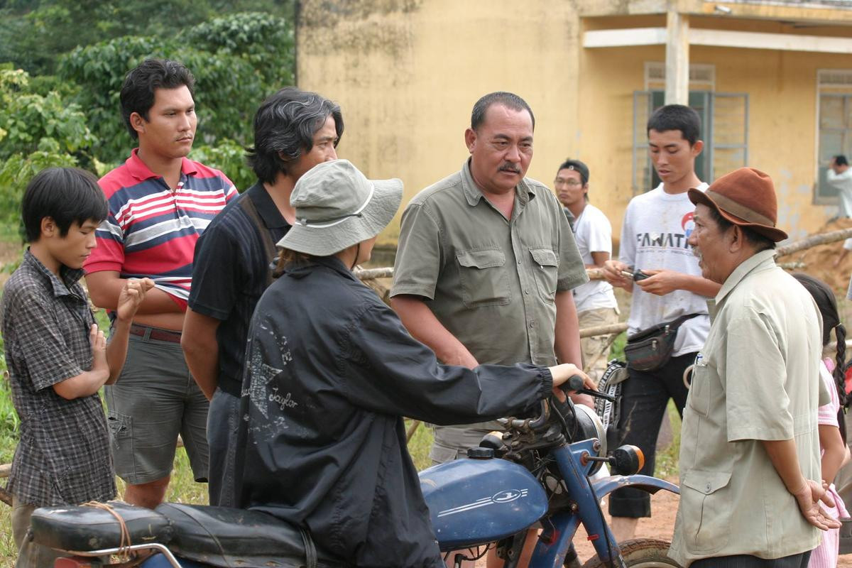 Nghệ sĩ Mạc Can: Người hát xiệc trên sông và một đời rong ruổi vẫn quyết không bỏ nghề dù ăn cơm với chuối Ảnh 13