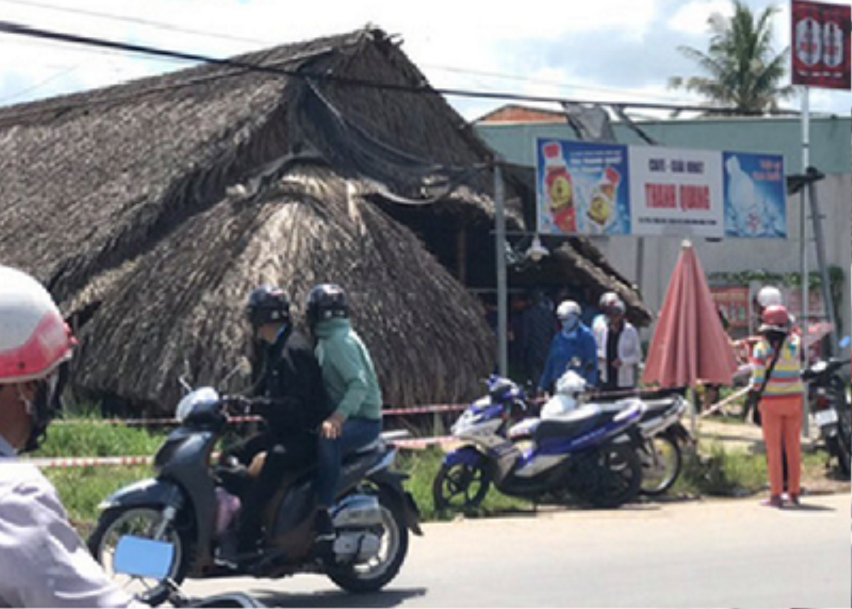 Tá hỏa phát hiện nữ chủ quán cà phê tử vong dưới nền nhà, người đàn ông tử vong trong tư thế treo cổ Ảnh 1