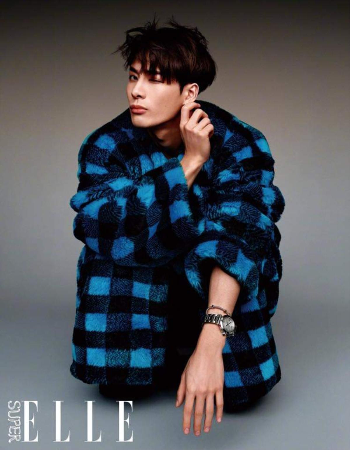 Vương Gia Nhĩ (Jackson Wang) khoe cơ bắp cuồn cuộn trên Elle, hé lộ ý nghĩa những hình xăm Ảnh 11