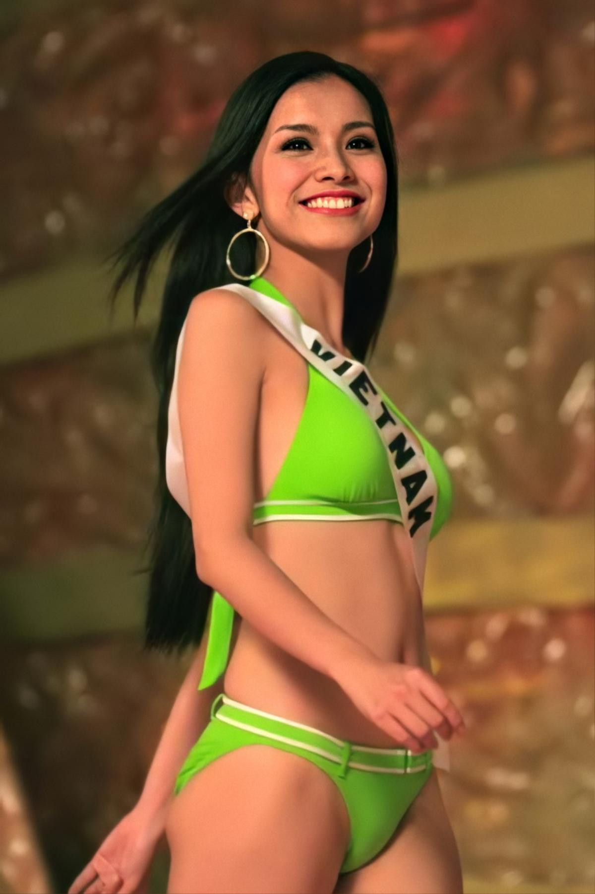 Hôm nay tròn 12 năm Miss Universe 2008 tại Việt Nam: Thùy Lâm lọt Top 15 huy hoàng lịch sử nhan sắc Ảnh 1