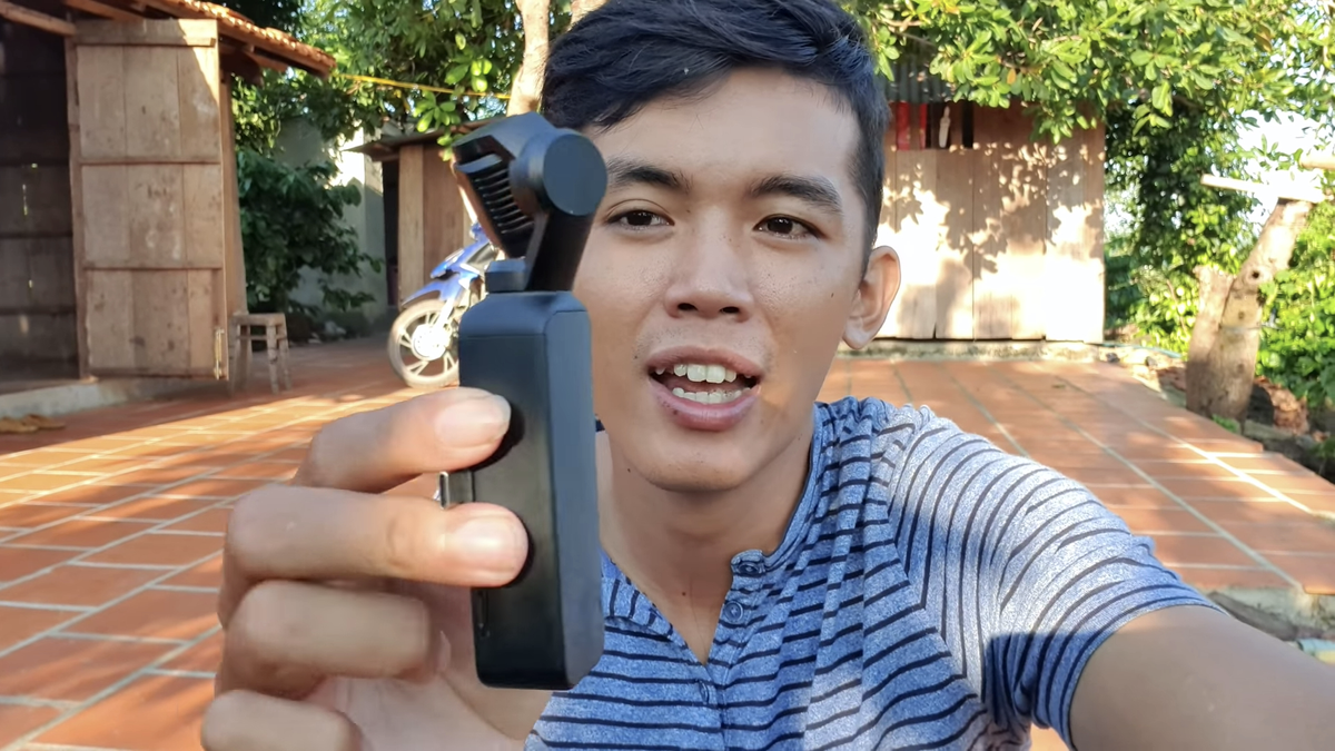 'YouTuber nghèo nhất Việt Nam' mua đất, sửa nhà cho mẹ chỉ sau 1 năm làm YouTube Ảnh 12