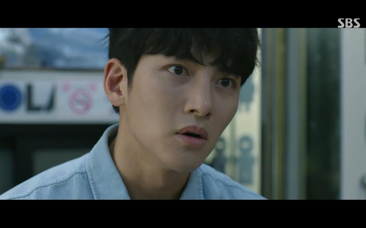 'Backstreet Rookie' tập 9-10: Kim Yoo Jung chớp cơ hội tỏ tình với Ji Chang Wook ngay khi anh chàng vừa chia tay? Ảnh 11