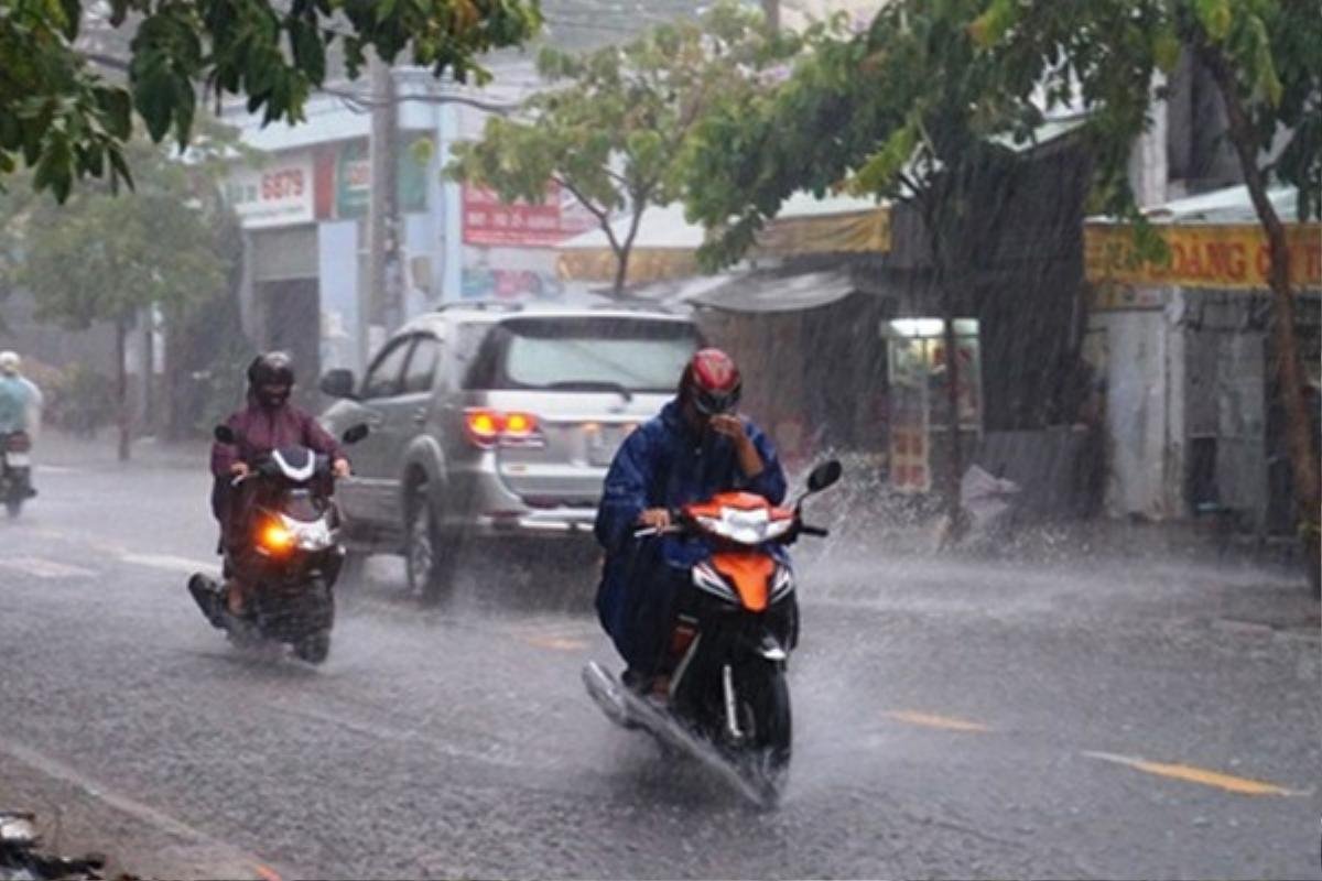 Hà Nội và các tỉnh miền Bắc chuẩn bị đón cơn mưa vàng giải nhiệt, kết thúc đợt nắng nóng Ảnh 1