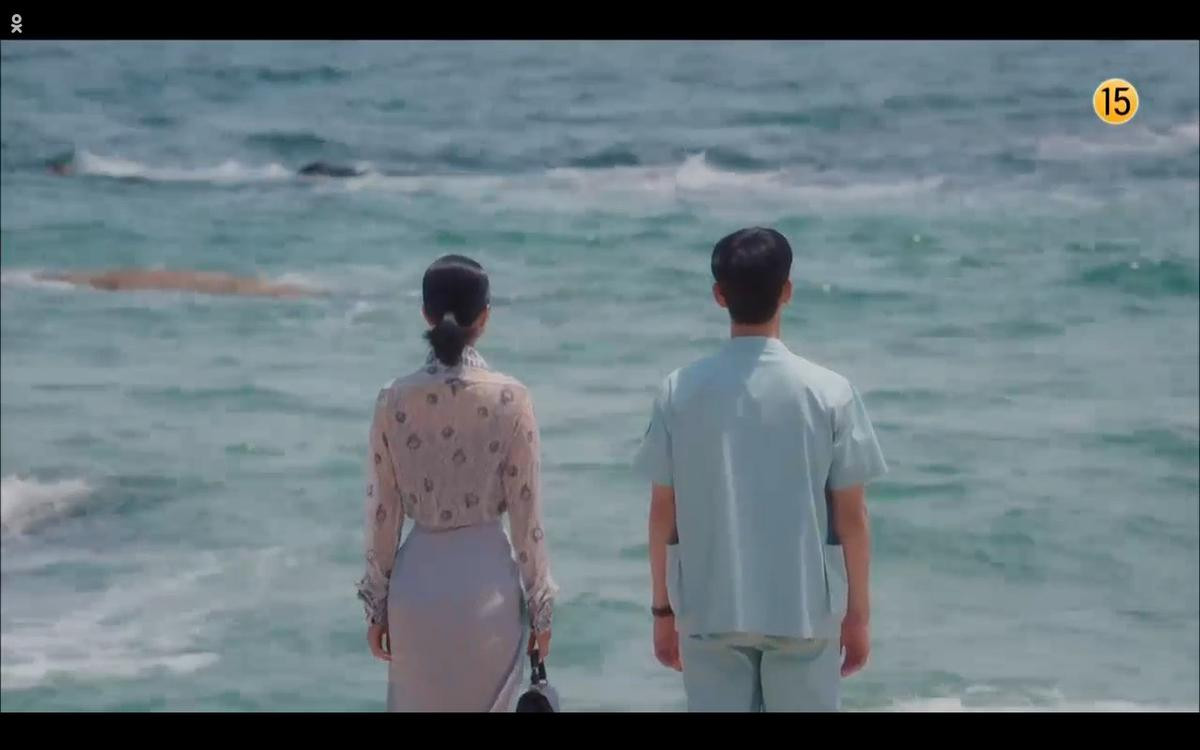 'Điên thì có sao' tập 10: Vừa chia tay Kim Soo Hyun, Seo Ye Ji đã bị 'mẹ ma' tấn công? Ảnh 7