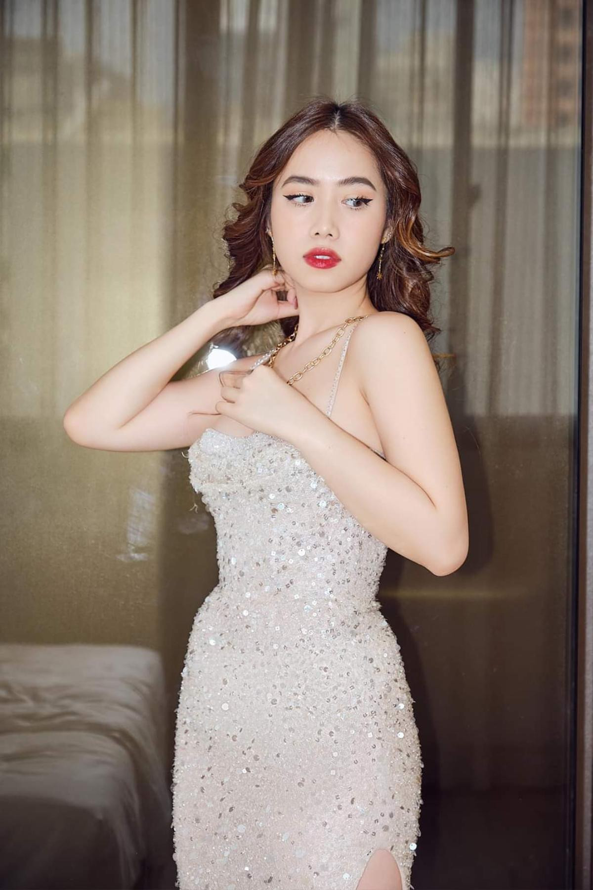 'Soi' học vấn và cuộc sống sang chảnh của hotgirl Mina Nguyễn, dân mạng trầm trồ ngưỡng mộ Ảnh 12