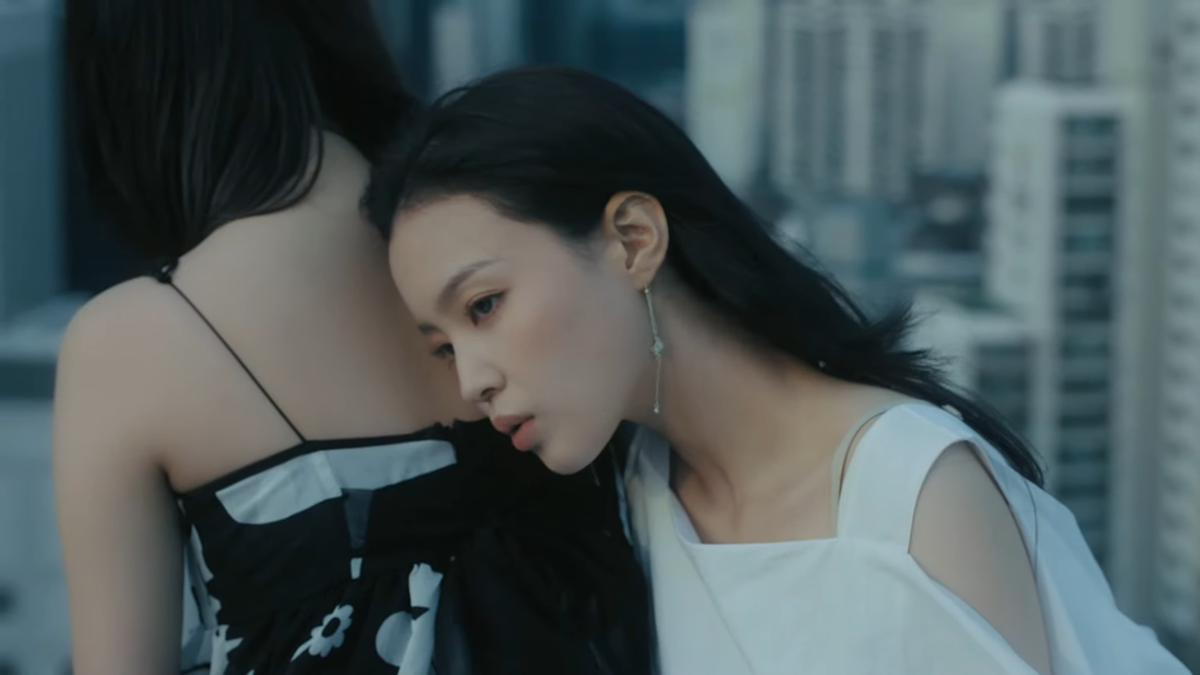 Lee Hi chính thức tái xuất với Holo: MV nặng tâm lý nhưng nhạc lại hao hao một bản hit đình đám của Meghan Trainor Ảnh 4