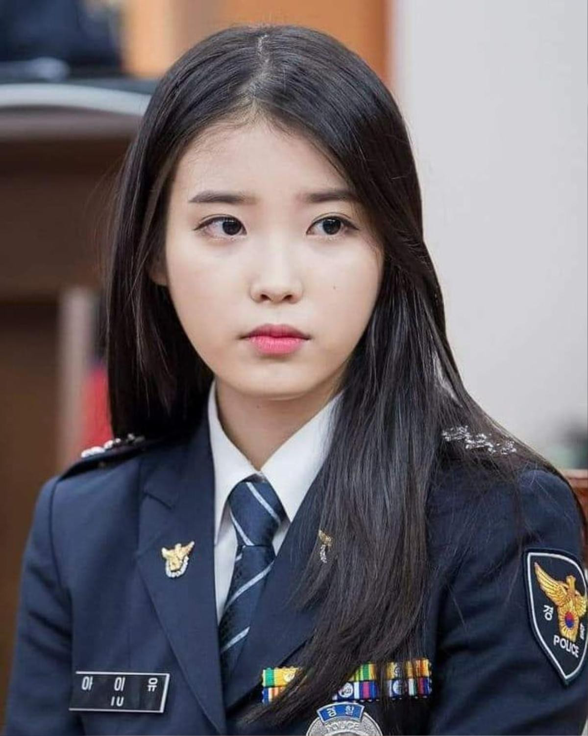 2 nữ sĩ quan xinh đẹp nhất của làng phim Hàn Quốc: IU được fan Suli khen ngợi, Seo Ye Ji gây choáng ngợp Ảnh 5