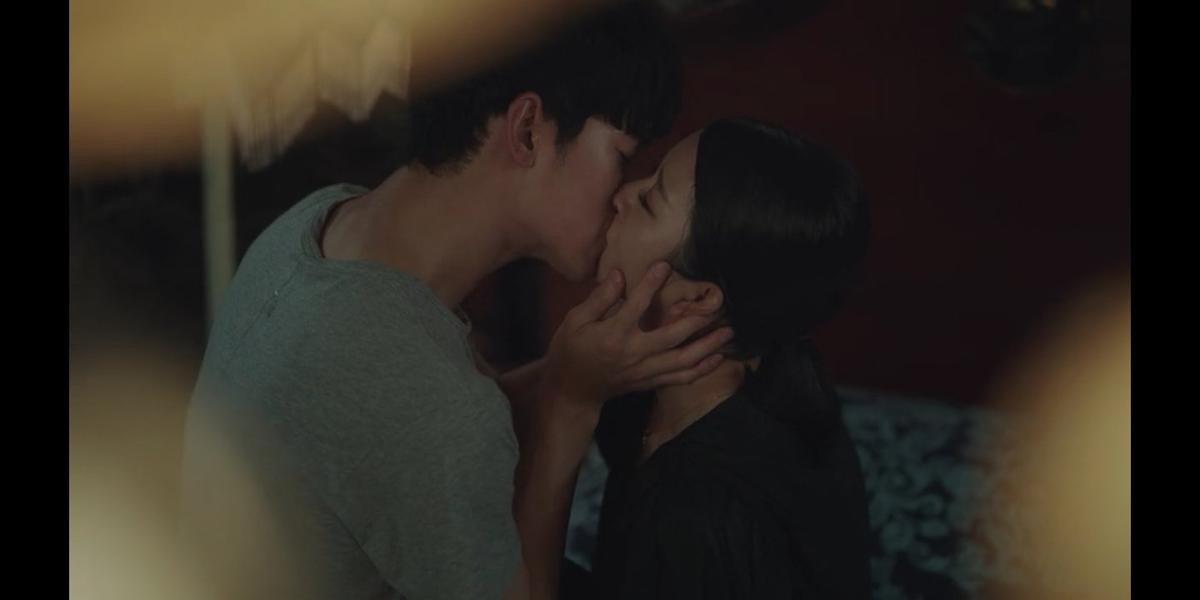 Kim Soo Hyun và Seo Ye Ji hôn nhau 'ngấu nghiến' nhưng chỉ giúp rating phim 'Điên thì có sao' tăng 0.4% - Phim của Ji Chang Wook rating giảm Ảnh 7