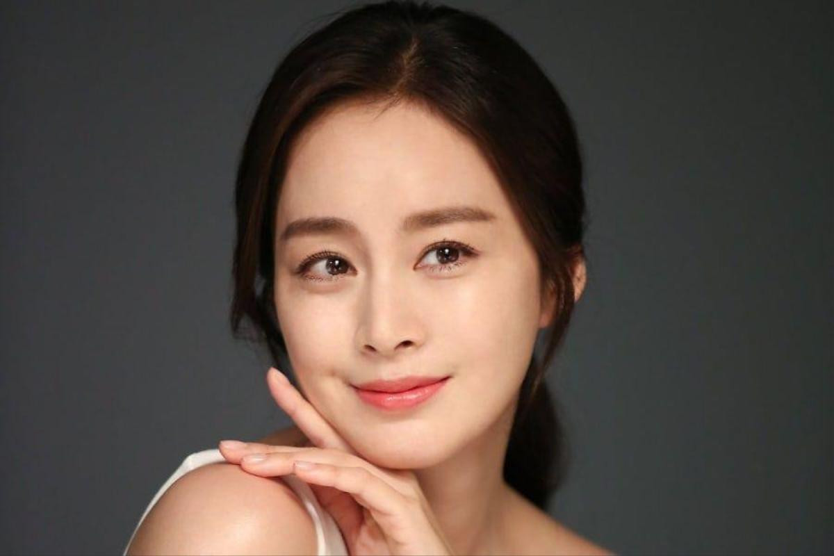 Kim Tae Hee gia hạn hợp đồng độc quyền với công ty quản lý, đang quyết định về dự án tiếp theo Ảnh 1