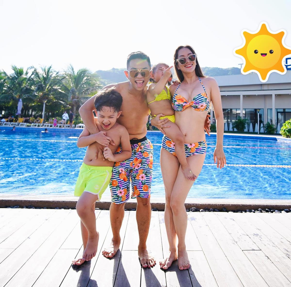 Khánh Thy diện bikini khoe body siêu hot ở độ tuổi U40, fan trầm trồ 'đẹp như vậy ai làm lại chị' Ảnh 9