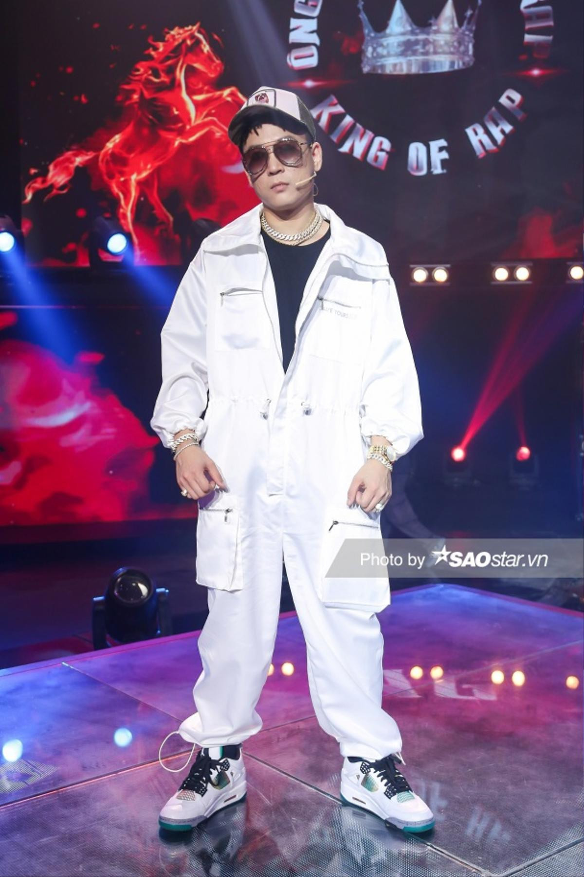 Rapper Lil Shady 'chơi màu' với loạt trang phục bắt mắt gây ấn tượng với khán giả Ảnh 3