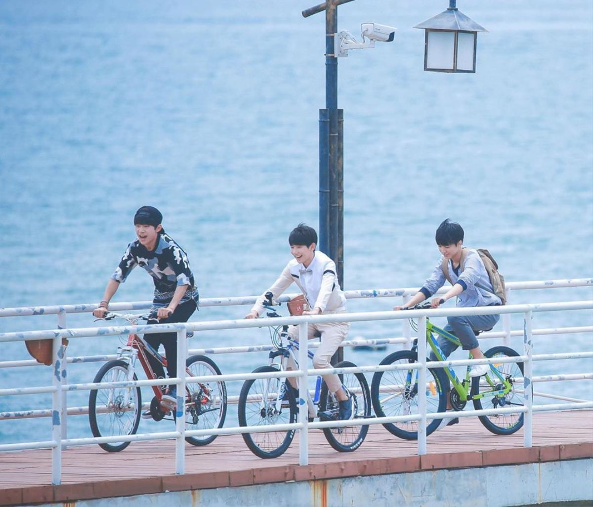 TFBoys thành lập 7 năm: Từ bị chê cười đến khi chạm đến đỉnh cao trong giới giải trí, tam tiểu đã trải qua những khó khăn gì? Ảnh 17