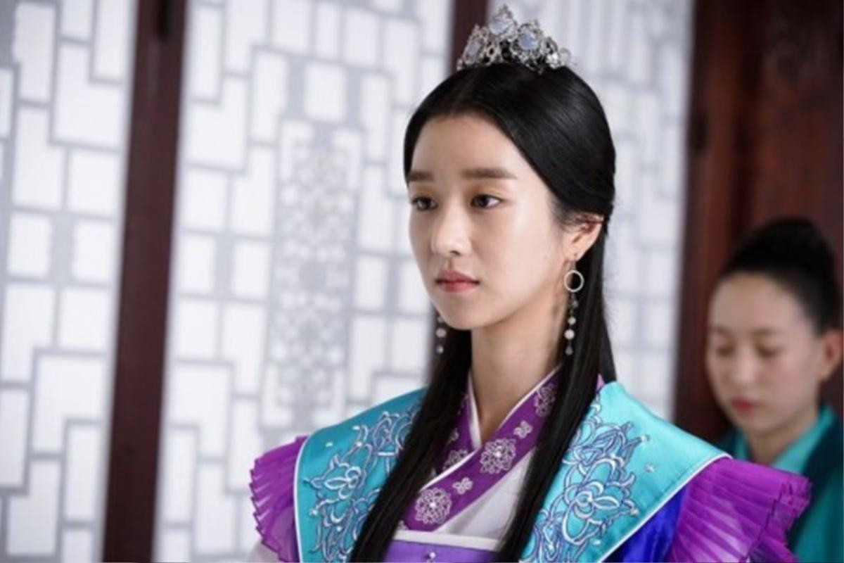 Điểm danh dàn trai đẹp qua tay Seo Ye Ji: G - Dragon suýt cướp nụ hôn đầu của nàng, Kim Soo Hyun và Park Seo Joon đều lọt vào mắt xanh của nhà gái Ảnh 6