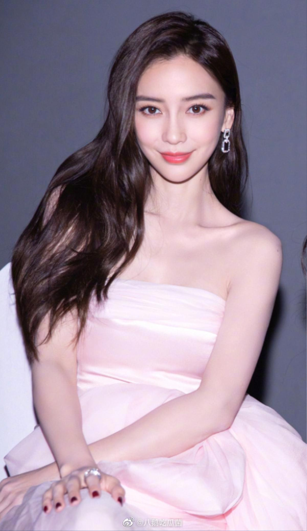 Dương Mịch và Angelababy cùng chụp ảnh, hai chị em họ Dương đẹp đến náo loạn mạng xã hội Ảnh 6