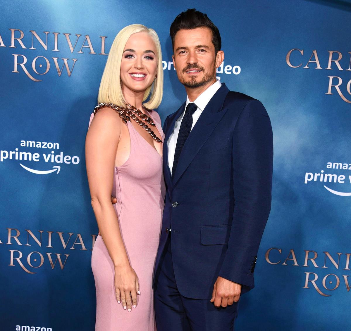 Katy Perry tiết lộ về người tình Orlando Bloom: Là người 'siêu nhạy cảm', dành cả tiếng để cầu nguyện mỗi ngày Ảnh 1