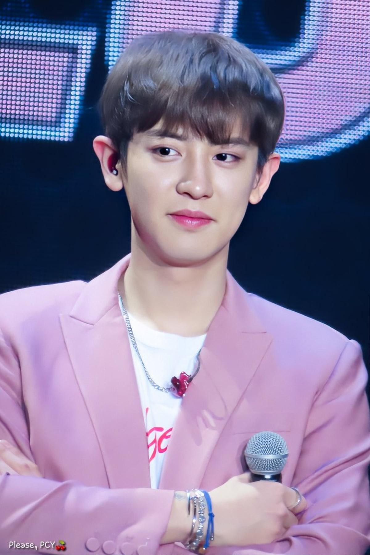 Dân mạng tìm ra bằng chứng Chanyeol hẹn hò: Fan EXO biết người ấy là ai! Ảnh 1