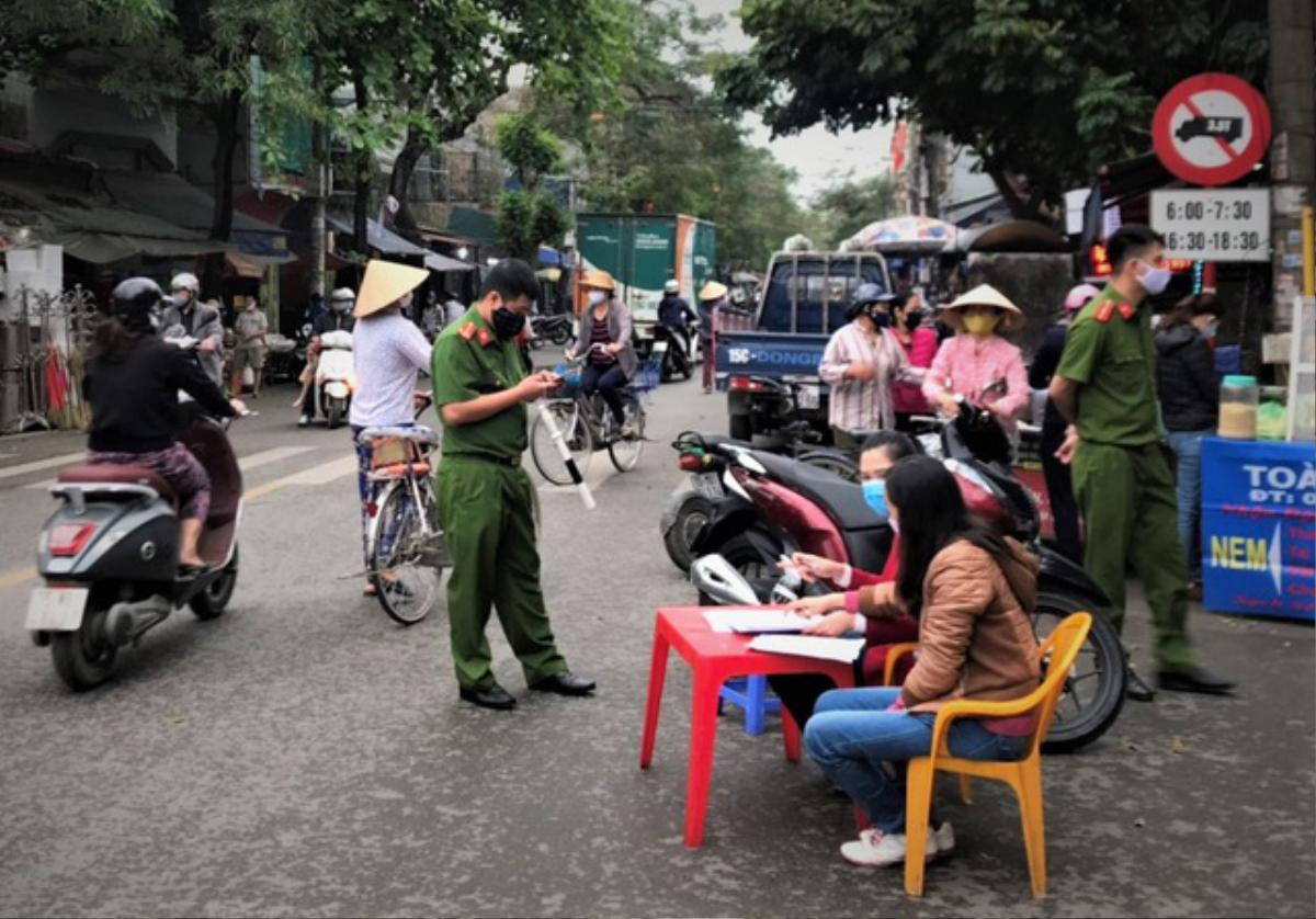 Hải Phòng xử phạt người không đeo khẩu trang nơi công cộng từ 6/8 Ảnh 1