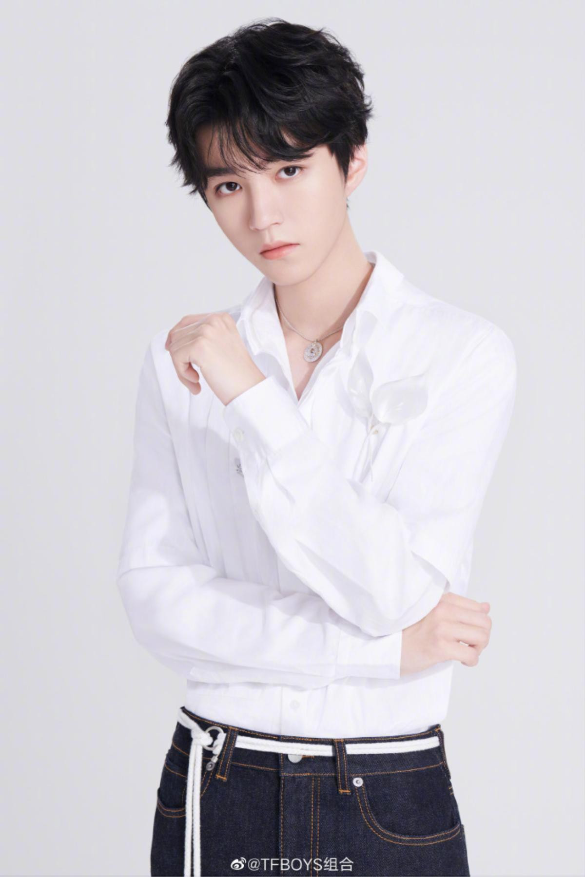 Nhạc mới của TFBoys lên sóng: Fan ngồi đếm số ca từ của mỗi thành viên, hệ thống mở bán vé quá tải Ảnh 2