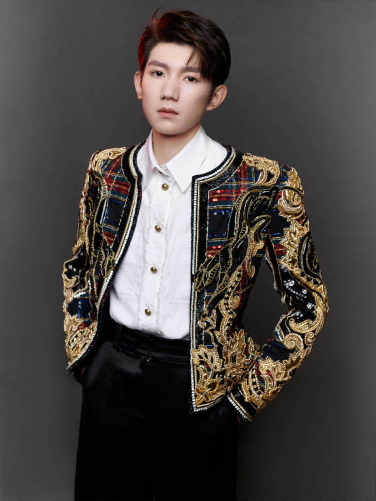 Nhạc mới của TFBoys lên sóng: Fan ngồi đếm số ca từ của mỗi thành viên, hệ thống mở bán vé quá tải Ảnh 11