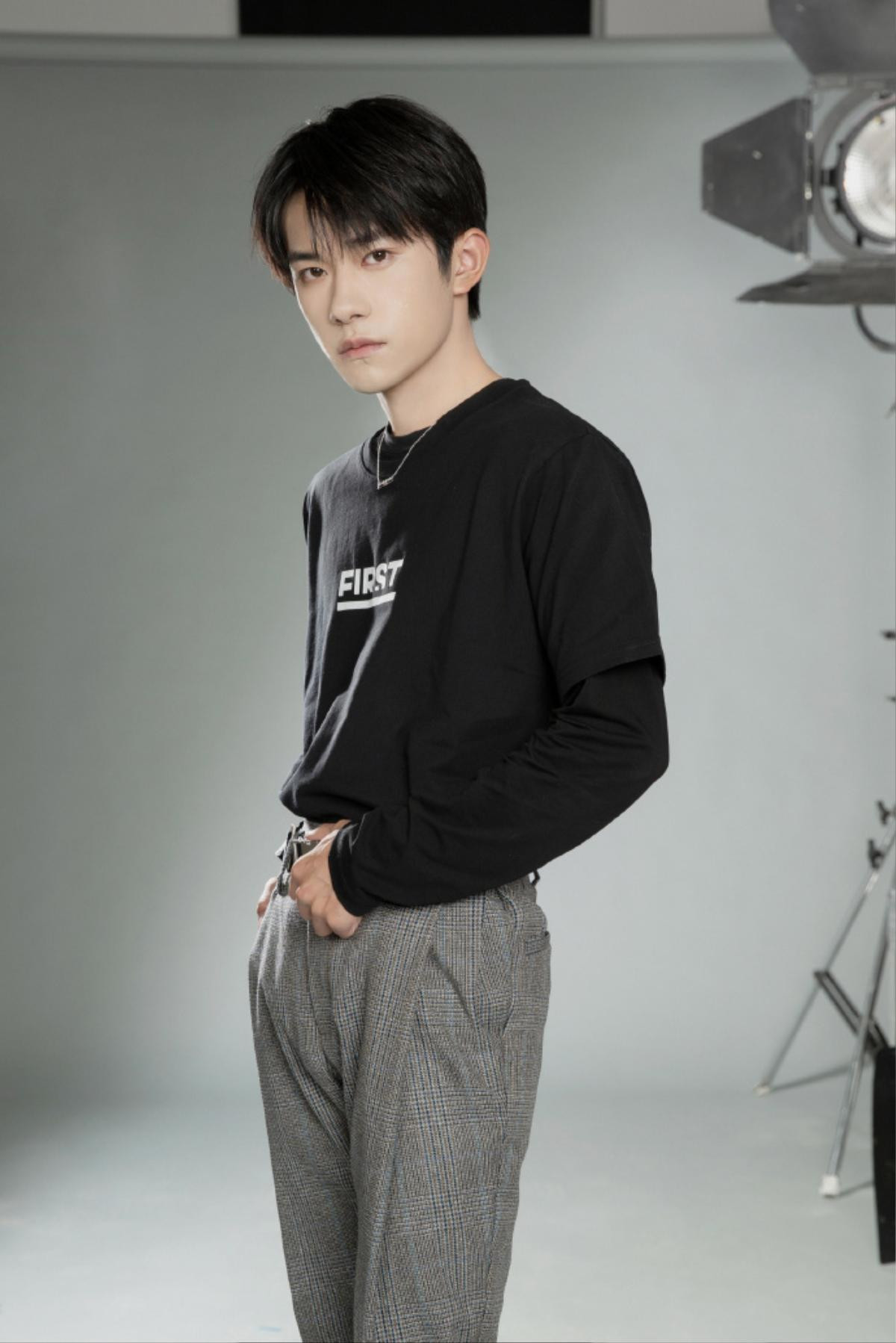 Nhạc mới của TFBoys lên sóng: Fan ngồi đếm số ca từ của mỗi thành viên, hệ thống mở bán vé quá tải Ảnh 13