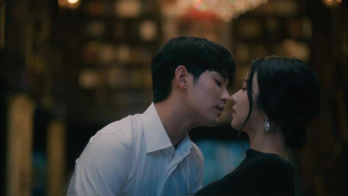 Điên thì có sao: Nghiệp quật Kim Soo Hyun mặc sức la hét 'Anh yêu em, anh nói anh yêu mà' nhưng Seo Ye Ji vẫn ngó lơ Ảnh 10