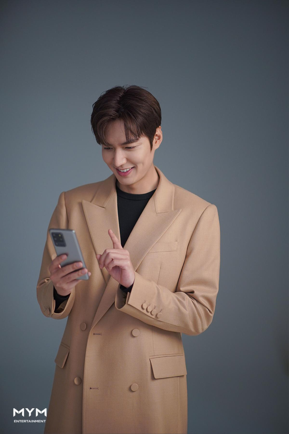 Bấn loạn với vẻ đẹp 'giết người' của Lee Min Ho: Sau 11 năm, thủ lĩnh F4 vẫn sống mãi trong tim fan Ảnh 31