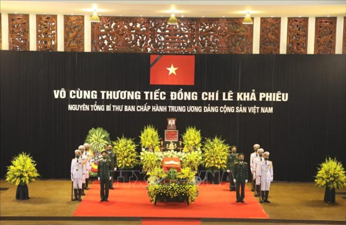 Cử hành trọng thể Lễ Quốc tang nguyên Tổng Bí thư Lê Khả Phiêu Ảnh 1