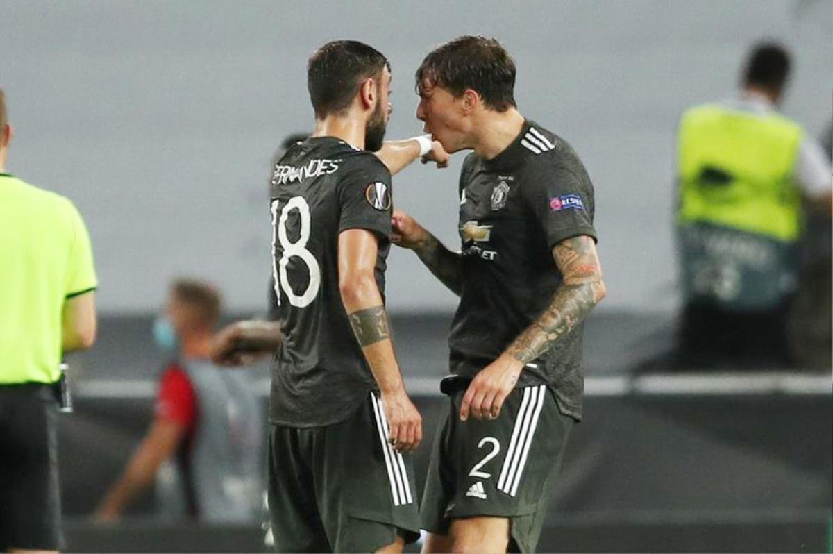 Lindelof chửi bậy Bruno Fernandes ngay trên sân sau bàn thua của MU Ảnh 2