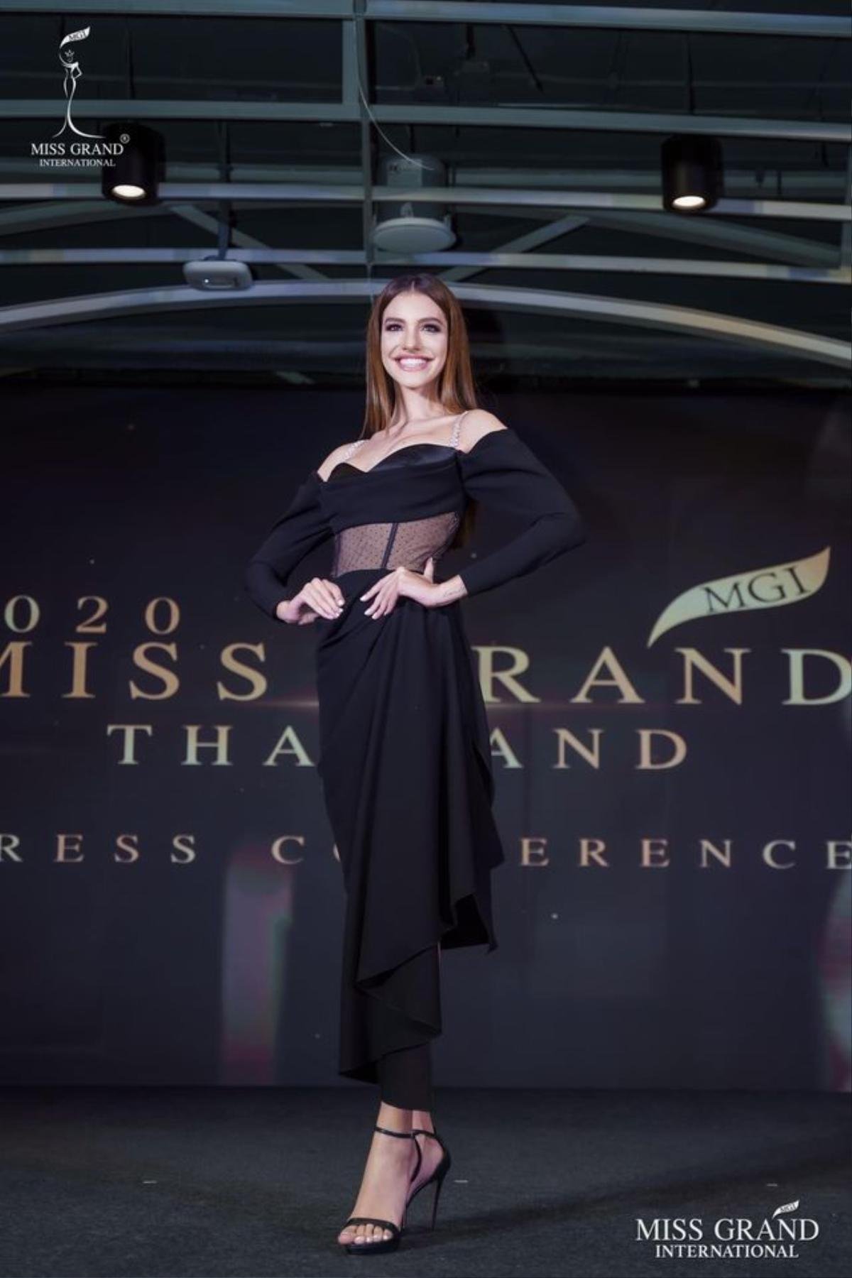 Thoát cảnh 'trùm mền' tránh dịch, Miss Grand In't 2019 liên tục tung hoành thảm đỏ khiến chị em Hoa hậu Big 6 ghen tỵ Ảnh 11