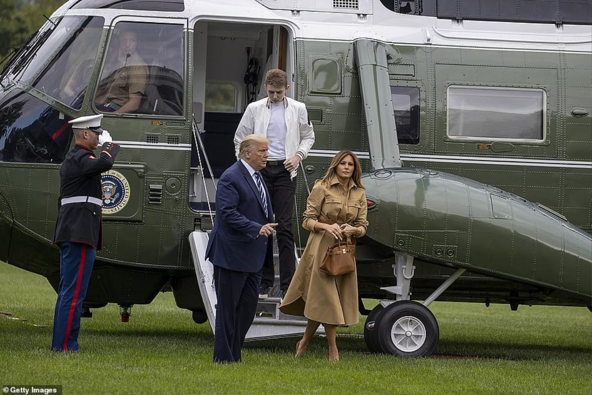 Barron Trump cao vượt trội so với cha mẹ Ảnh 1