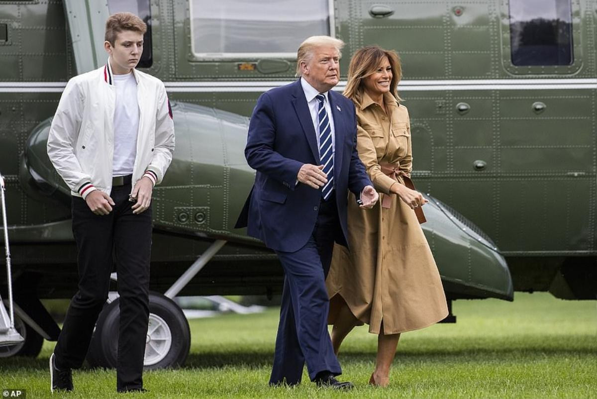 Barron Trump cao vượt trội so với cha mẹ Ảnh 3