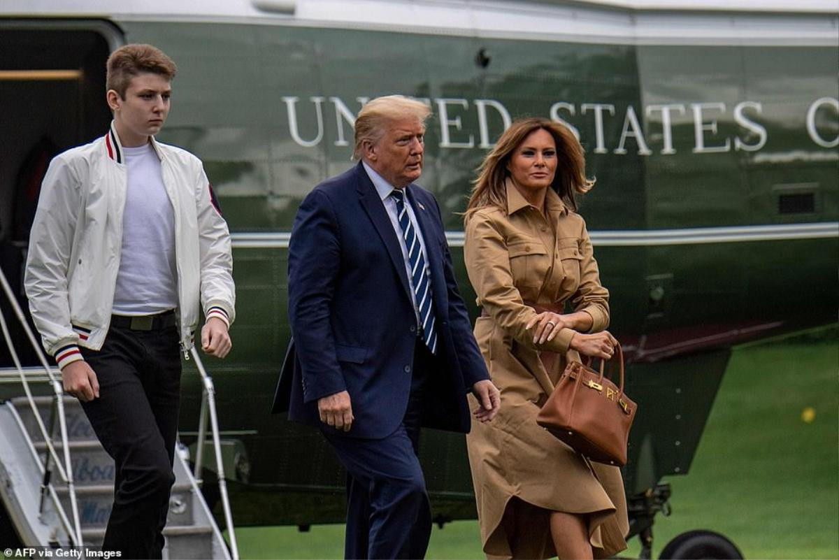 Barron Trump cao vượt trội so với cha mẹ Ảnh 2