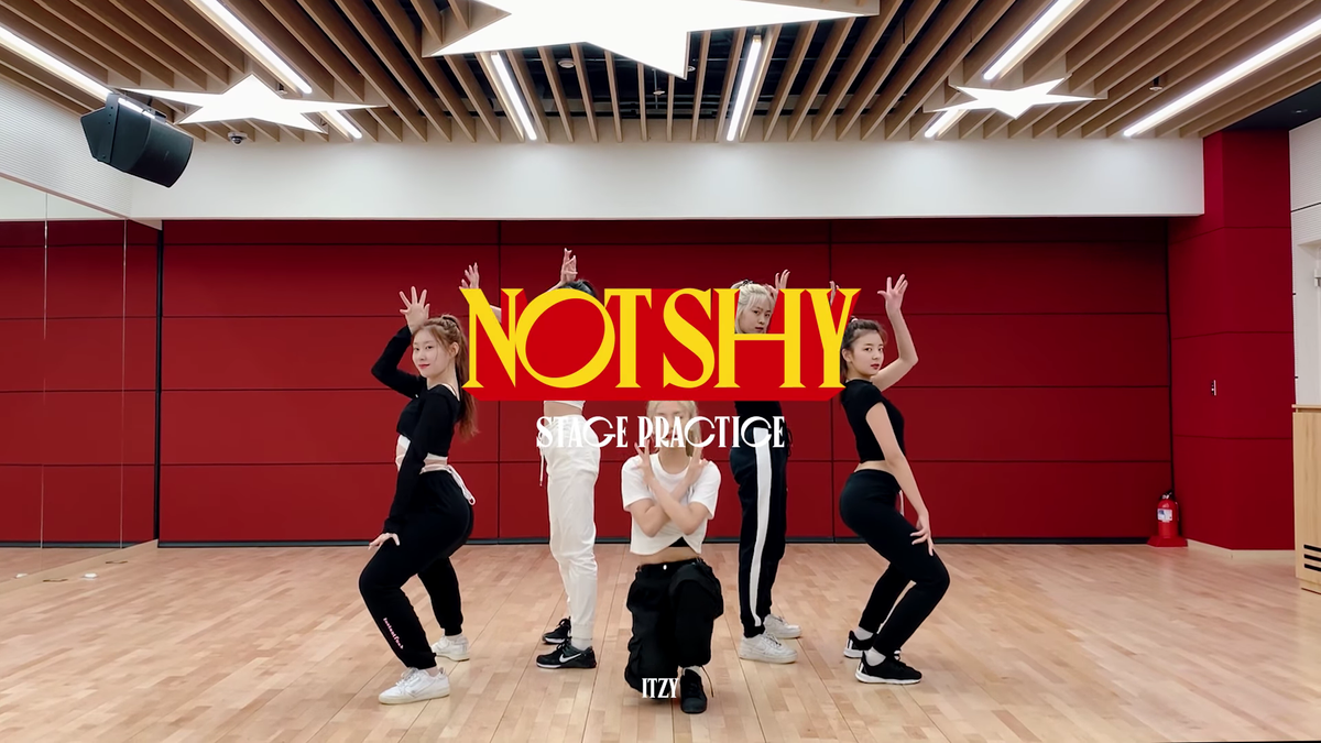 ITZY tung Stage Practice 'Not Shy': Bao nhiêu điểm cho khả năng hát live từ 'gà cưng' JYP Entertainment? Ảnh 1